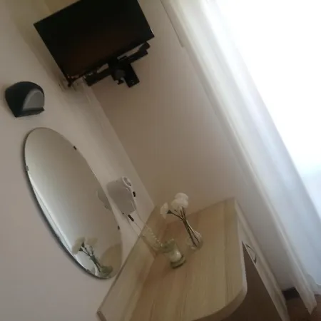 Welt Szálloda 3*
